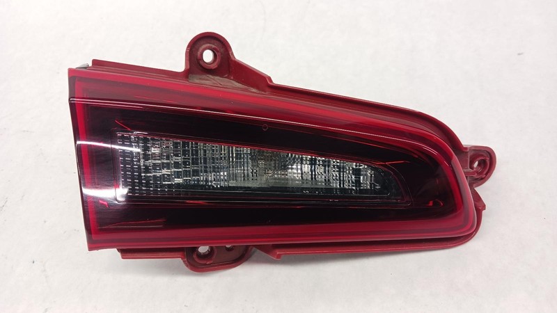 20-'24 KIA TELLURIDE Left driver inner Taillight incandescent OEM Grade A!