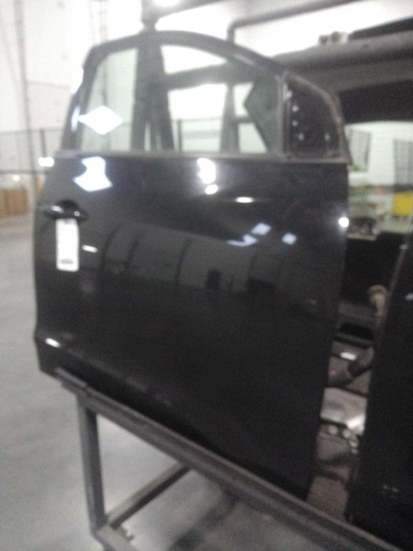 2015 Hyundai Tucson Right Door Black - Good Condition - OEM 259616