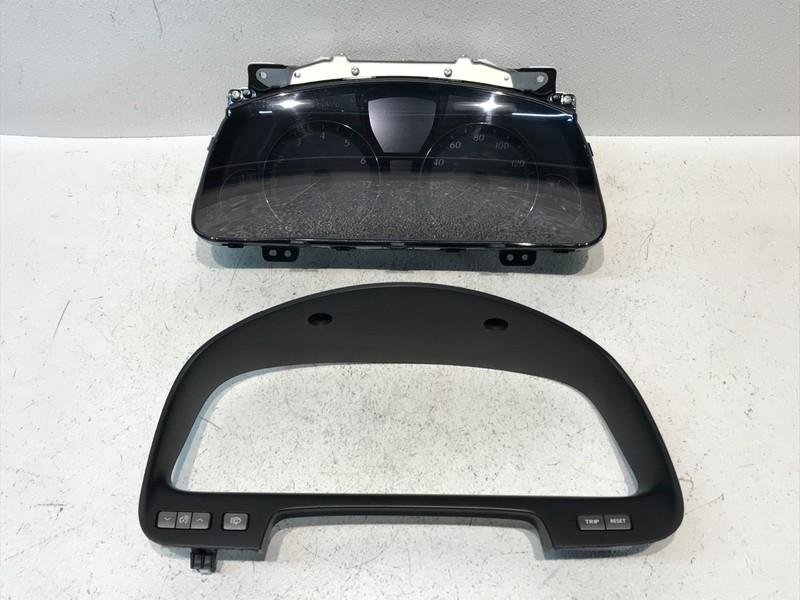 07-09 Lexus LS460 Instrumental Gauge Speedometer Cluster Trim 233K 83800-50351
