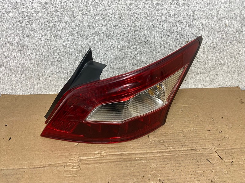 2009 2010 2011 Nissan Maxima Right Passenger RH Side Tail light DEPO AD3976 LK