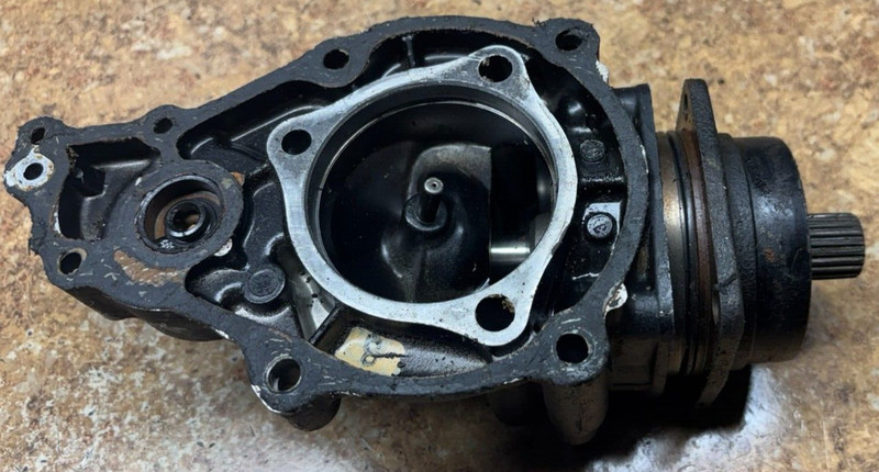 1985 Honda Nighthawk CB700 700 Shaft Drive Bevel Gear CB 1984 Engine Transfer C6