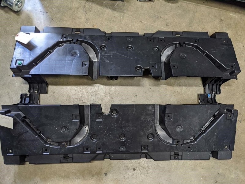 1PC Trunk Floor Forward Spacer 2017 Subaru Outback 95086-AL01A 2015 2016 - 2019