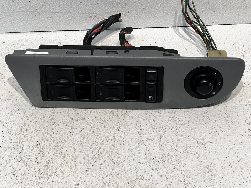 2005 Dodge Durango Left Front Window Master Switch OEM 04602342AF