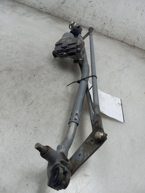 18-24 TOYOTA CAMRY SE WINDSHIELD WIPER MOTORS