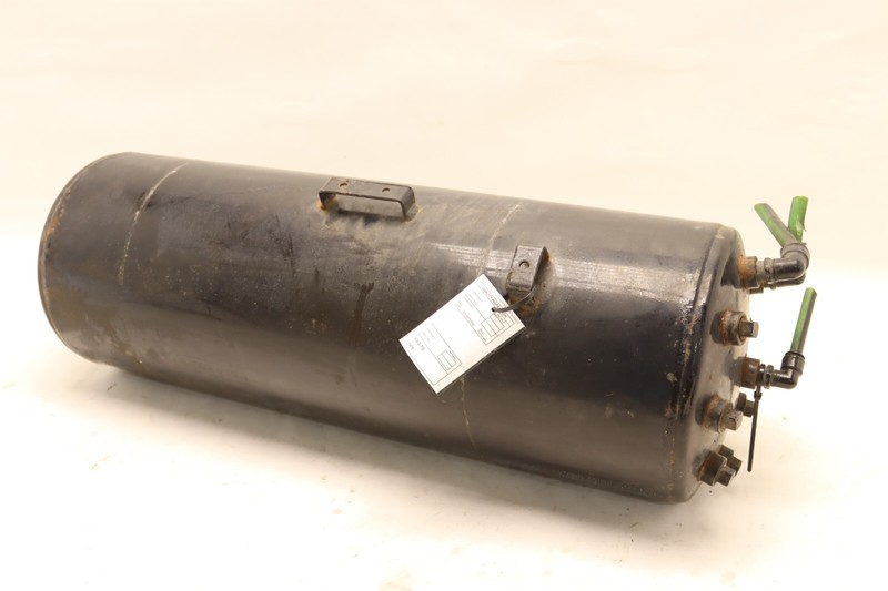2012-2023 KENWORTH T680 AIR RESERVOIR TANK ABOUT 31 IN X 11 IN OEM