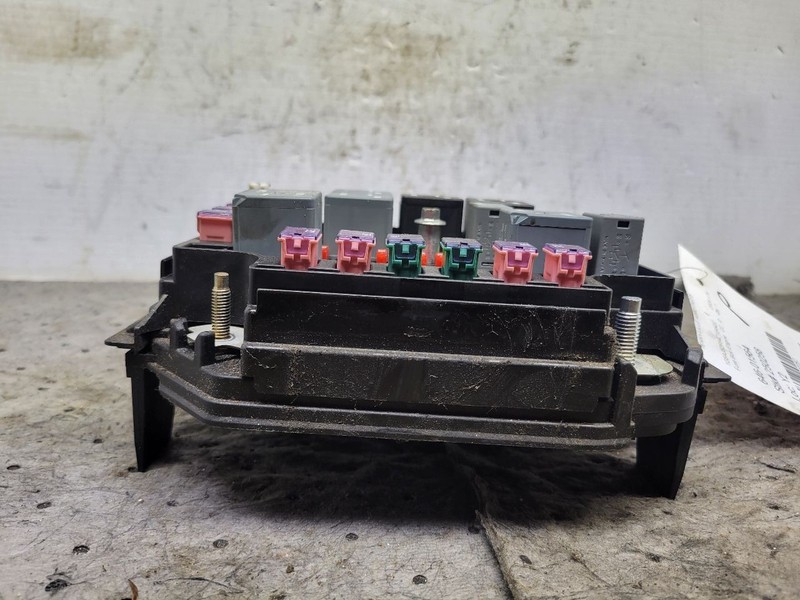 Fuse Box Engine Fits 03-04 ION 1622257