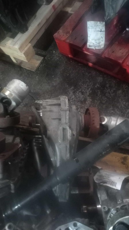 2007 Jeep Grand Cherokee Transfer Case Assembly OEM 163K Miles 52105928AB AC