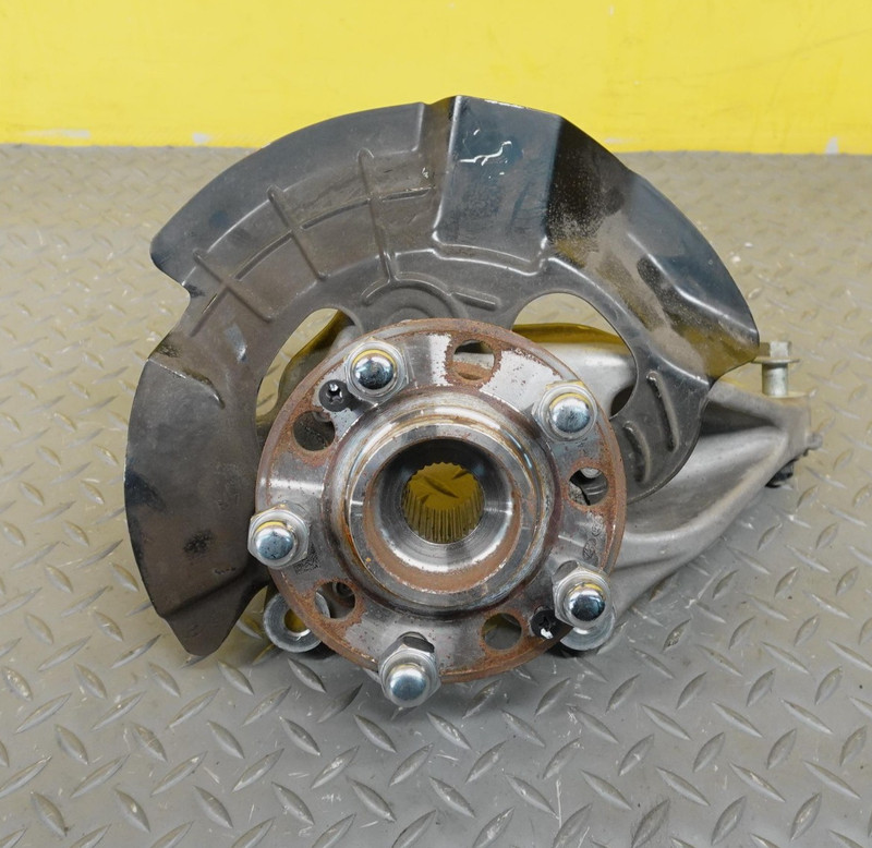 2023-2024 KIA SPORTAGE FRONT RIGHT SPINDLE KNUCKLE OEM 51711N9200