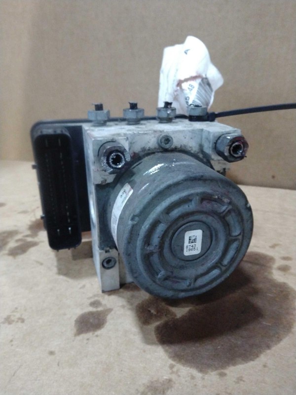 Used ABS Pump and Motor Assembly fits: 2016 Ford Explorer assembly Grade A