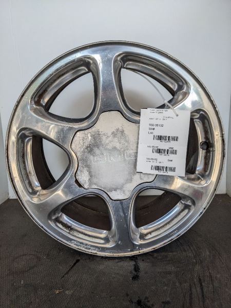 Wheel Classic Style Creased Door Skin 17x7-1/2 Fits 02-07 SIERRA DENALI 1129478