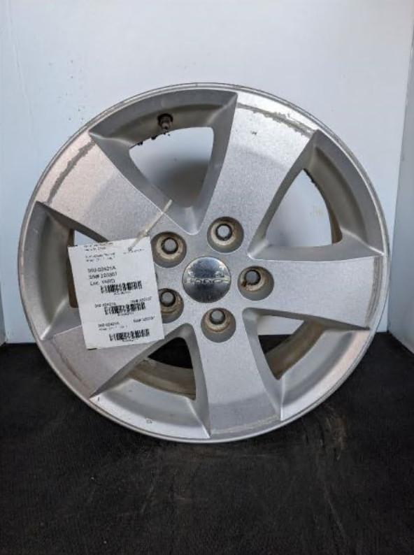 Single Wheel FITS 2011-2019 Dodge Journey 5 Spoke 17x6.5 Aluminum 560-02421A OEM