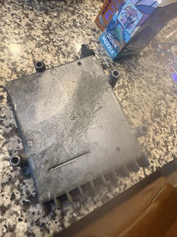 1999 CHRYSLER SEBRING CONVERTIBLE Engine Control Module ECM 04745860 Computer