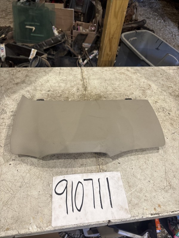 2006-2011 Cadillac DTS Left Driver Dash Knee Bolster Trim Panel 15891673 OEM