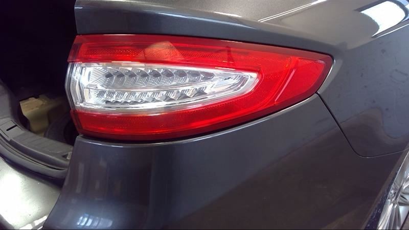 Passenger Tail Light Quarter Panel Mounted LED Fits 13-16 FUSION 3383988