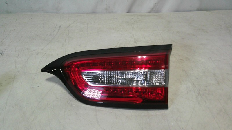 2015-2016 Jeep Grand Cherokee Right Passenger Side Inner Tail Light! OEM