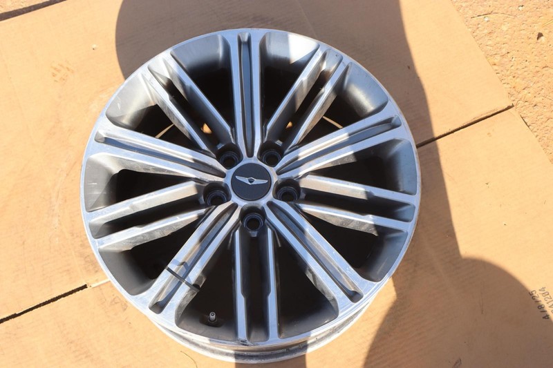 2018-2020 GENESIS G80 WHEEL RIM R18 18X8 FACTORY ALLOY 52910-B1650 SILVER OEM