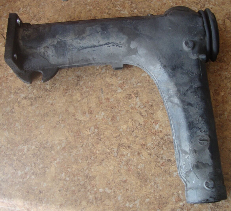 1988 BMW K75S K 75 S K75 Rear Swingarm Differential Carrier Back Pivot Arm N2