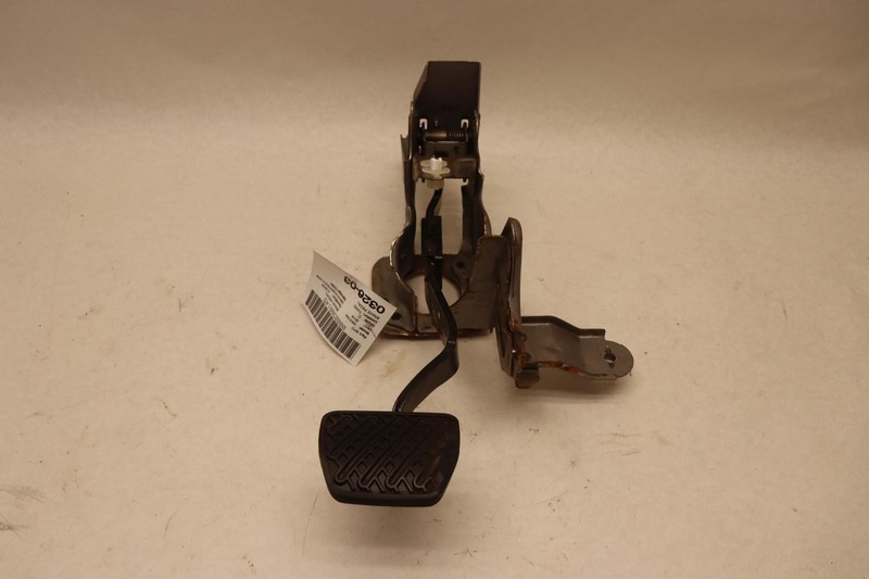 2016-2023 NISSAN MAXIMA PARK PARKING BRAKE PEDAL W/ BRACKET OEM