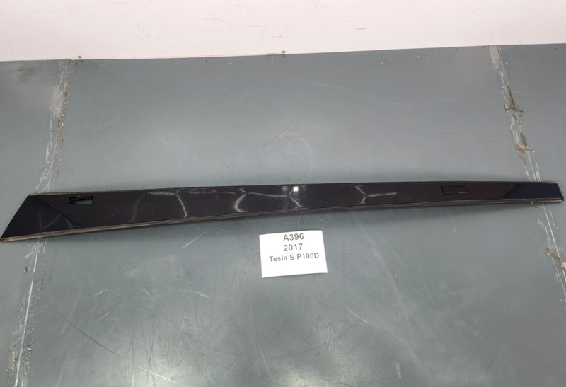 ✅ 16-20 OEM Tesla Model S Right Passenger Panoramic Roof Trim Molding Applique