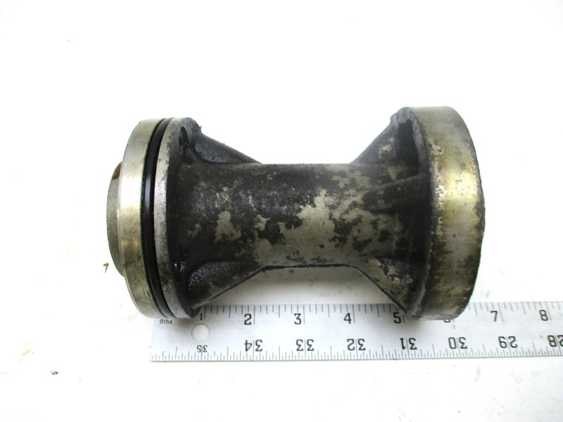 0384603 316541 Propshaft Bearing Carrier Housing Evinrude Johnson 40-75 hp