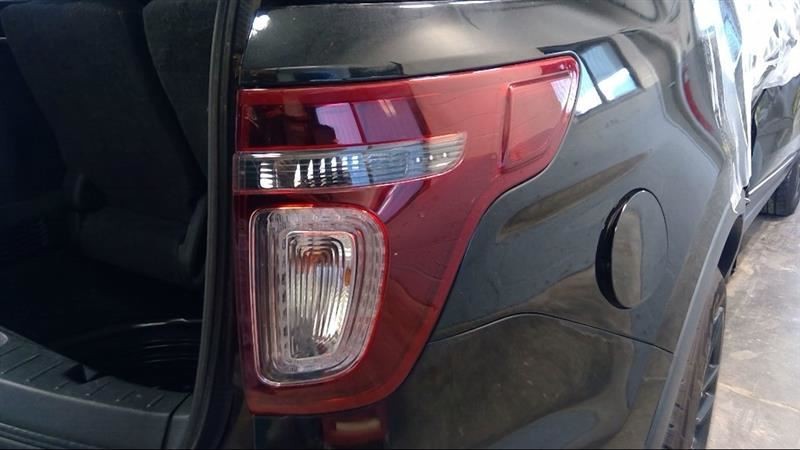Passenger Tail Light Black Out Lens Sport Fits 13-15 EXPLORER 3373405