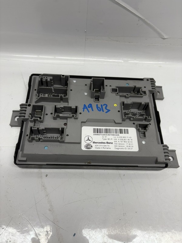 2020 MERCEDES C300 OEM Rear SAM Module ID 2059007143 Fits 19-21