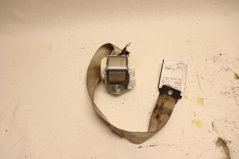 2015-2016 CADILLAC ESCALADE REAR 3RD ROW LEFT SIDE SEAT BELT OEM