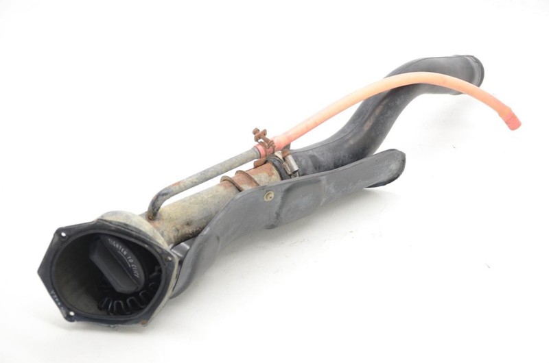 90-97 Nissan Pickup D21 6 Cylinder 4WD 21.1 Gallon Fuel Filler Neck