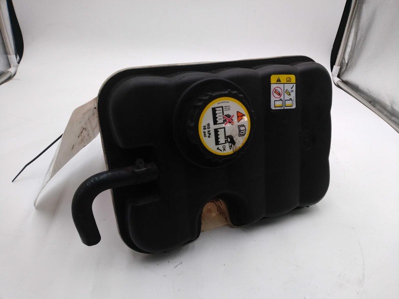Used Engine Coolant Reservoir fits: 2004 Mercury Grand marquisGrade A