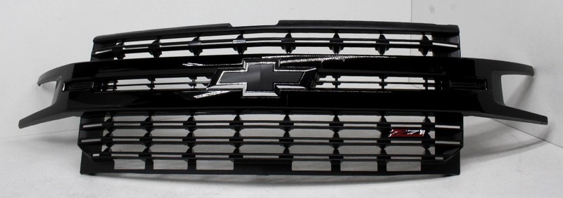 OEM Chevrolet Silverado 1500 LT Trail Boss Grille Black 84493318 Deep Scratches