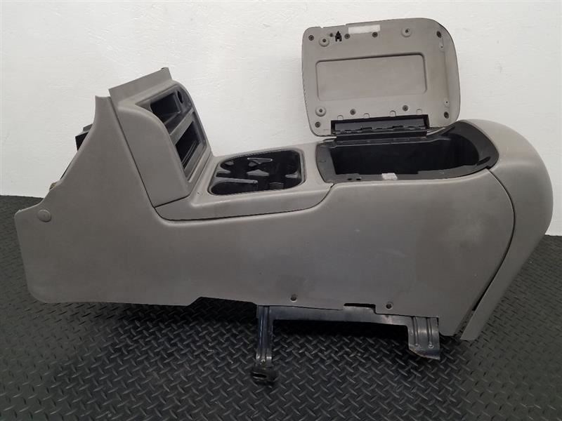 03-06 Chevrolet Tahoe A/T Floor Center Console Assembly Grey (922) OEM 88986696