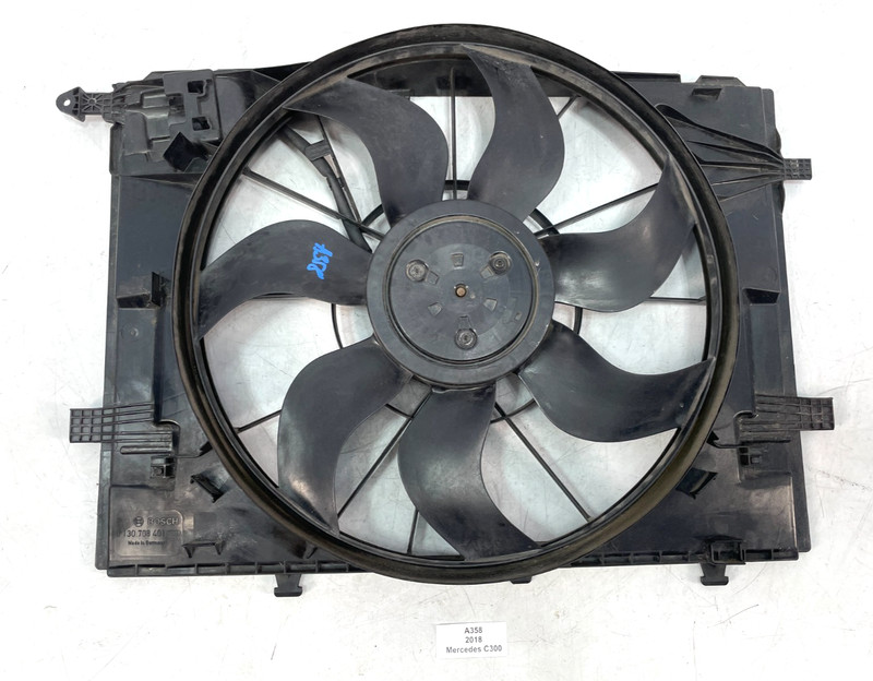 ✅ 15-23 OEM Mercedes C300 A205 W205 Engine Radiator Cooling Fan Motor Assembly