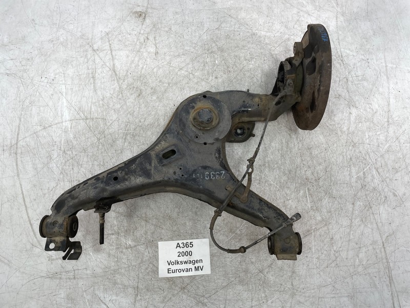 ✅ 1997-2003 OEM Volkswagen Eurovan MV Rear Left Driver Side Spindle Knuckle Hub