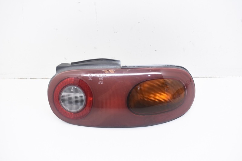 1997 Mazda MX-5 Miata Passenger Right Rear Tail Light Assembly OEM KW92