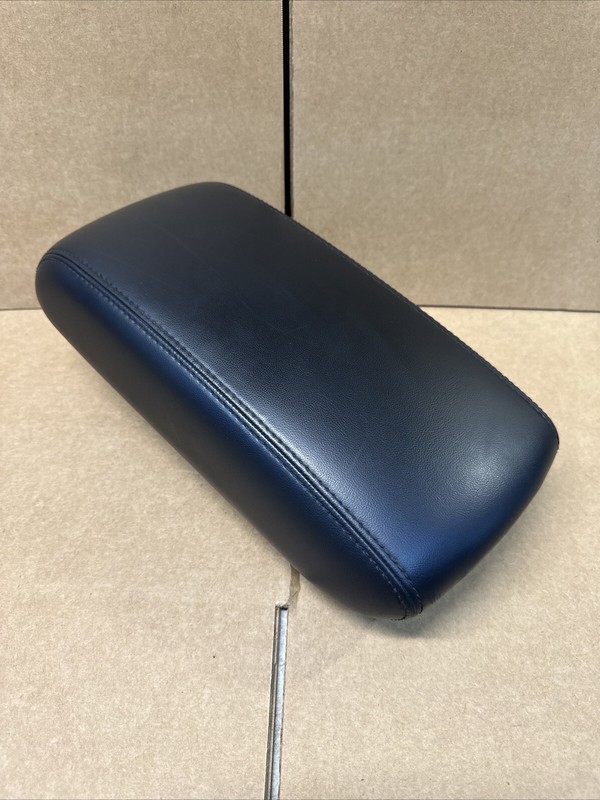 2014-2022 Dodge Durango Jeep Grand Cherokee Center Console Arm Rest Lid Black