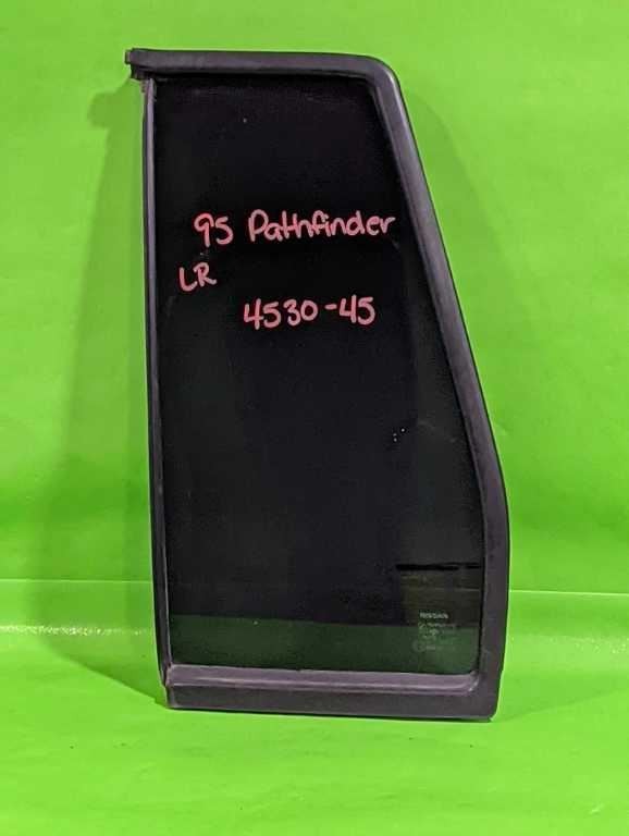 90-95 PATHFINDER DRIVER LEFT REAR VENT GLASS OEM 4530-45