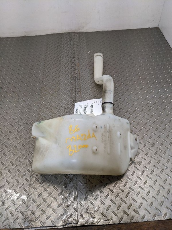 Wash Reservoir Without Rear Washer Fits 03-06 WRANGLER 1173963