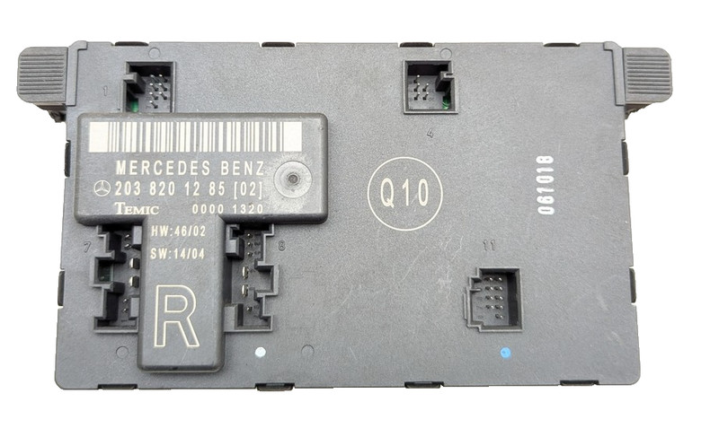 01-07 Mercedes W203 C230 C240 C320 Control Module Front Right Door 2038201285