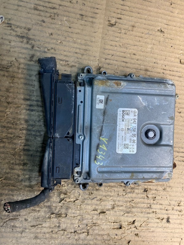 2007 to 2009 Mercedes Sprinter ECU ECM Engine Control Module Unit OEM y1343 DG