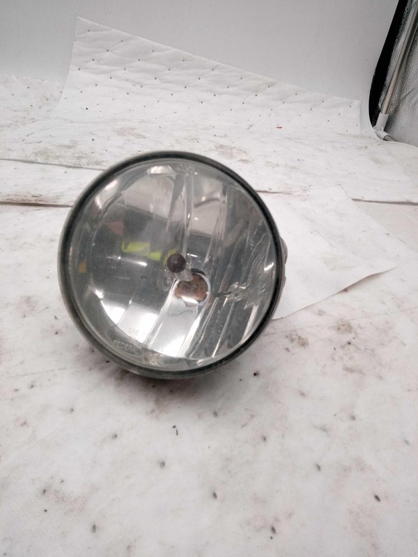 Used Driving Light fits: 2003 Gmc Envoy Fog-Driving bumper mounted Grade B