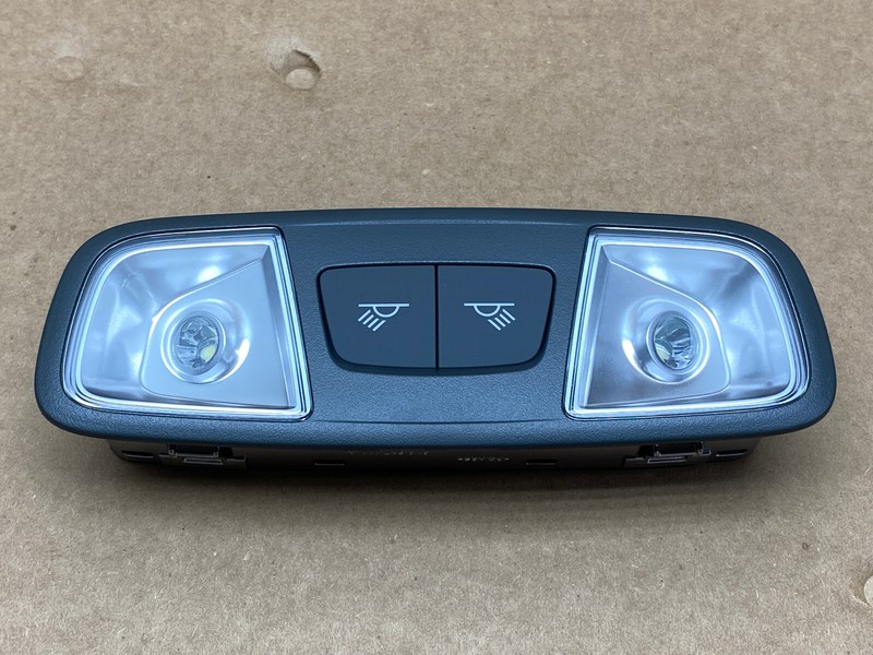 2022-2024 AUDI A3 REAR ROOF DOME LIGHT OEM LOT755