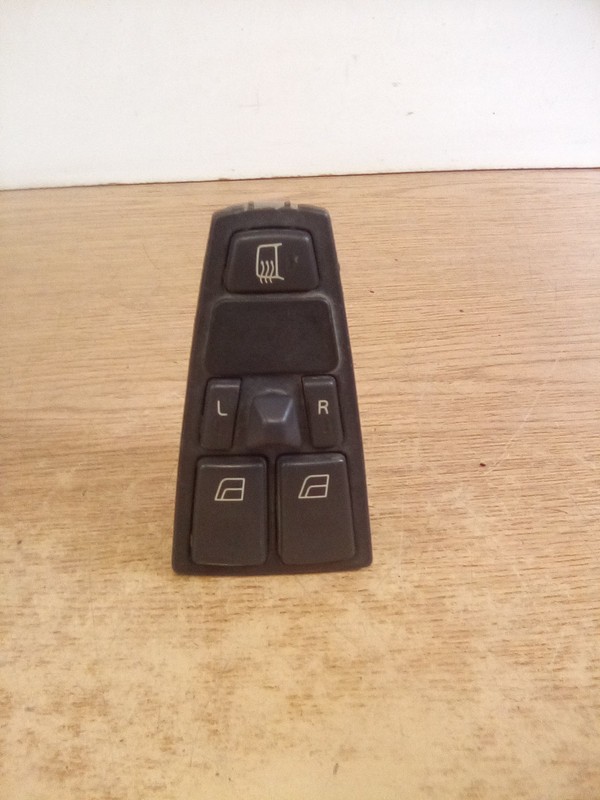 Volvo VNL 21543896 Door Window Switch