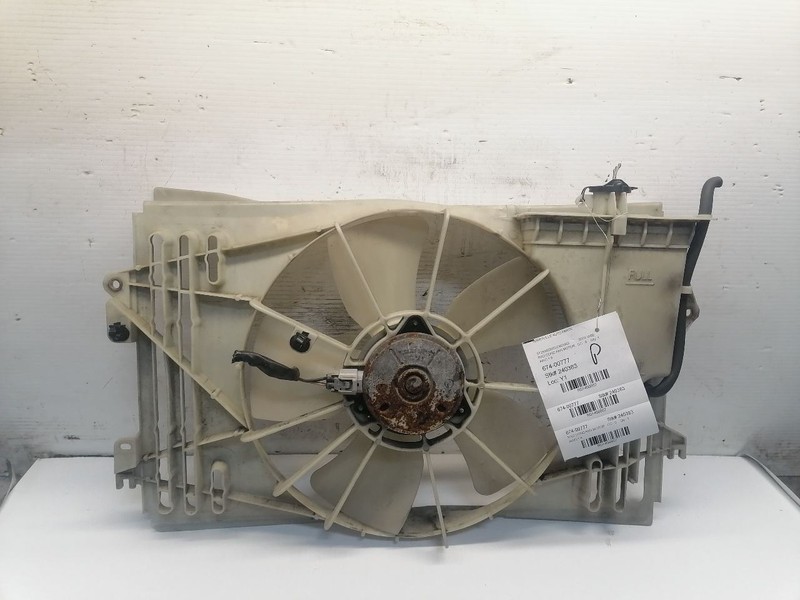 Radiator Fan Motor Fan Assembly Fits 03-04 VIBE 1456867