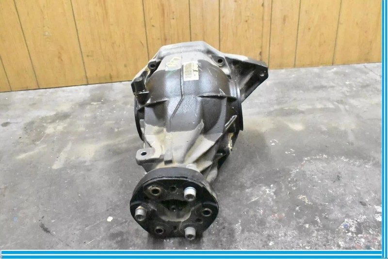 06-09 Mercedes C350 Rear Diff Differential Axle Carrier OEM