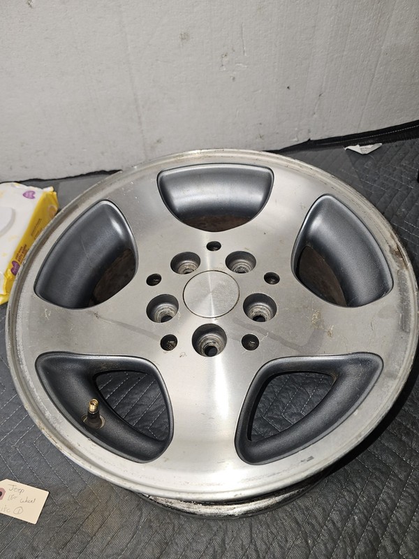 JEEP CHEROKEE 15 INCH WHEEL RIM FACTORY ALUMINUM