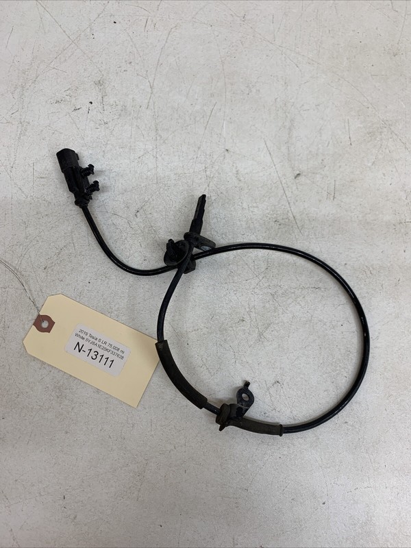 12-20 Tesla Model S REAR ABS WHEEL SPEED SENSOR RH PASS 1037796-00-C 13111 B130