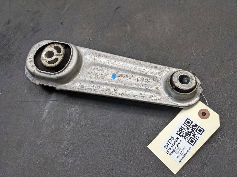 Engine Mount Torque Rod 2019 Nissan Rogue Sport 11360-5HA0A 2017 2018