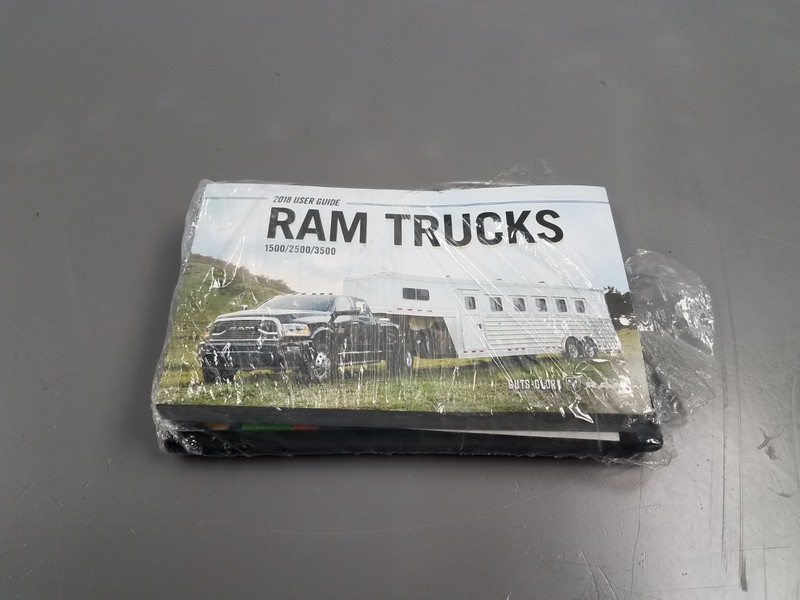 2018 Ram 3500 Laramie DRW Diesel 4x4 Owners Manual #5222 V10