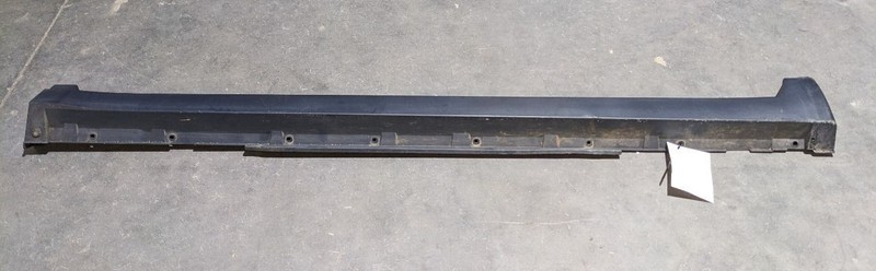 2020 KICKSPassenger Rocker Panel Moulding 1156950