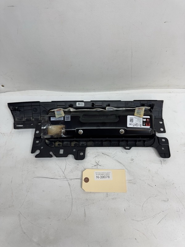 17-23 Tesla Model 3/Y Front right lower dash knee cover 1077826-00-D 3907 U15